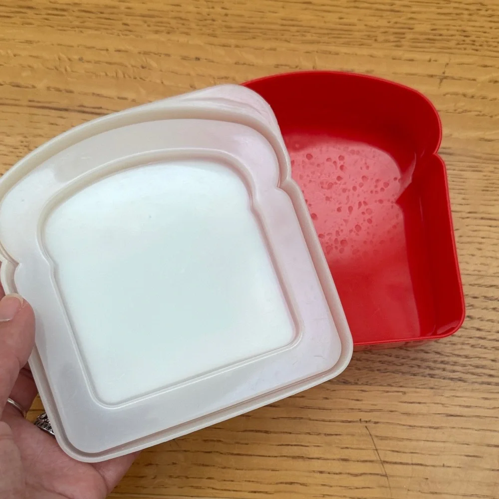 Red Brite Concepts Sandwich Container